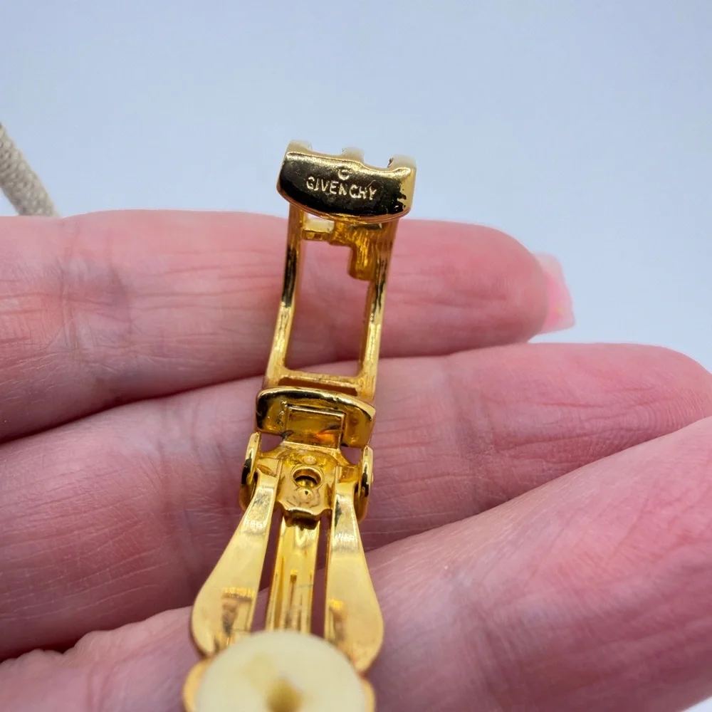 Vintage Givenchy Gold Tone‎ 